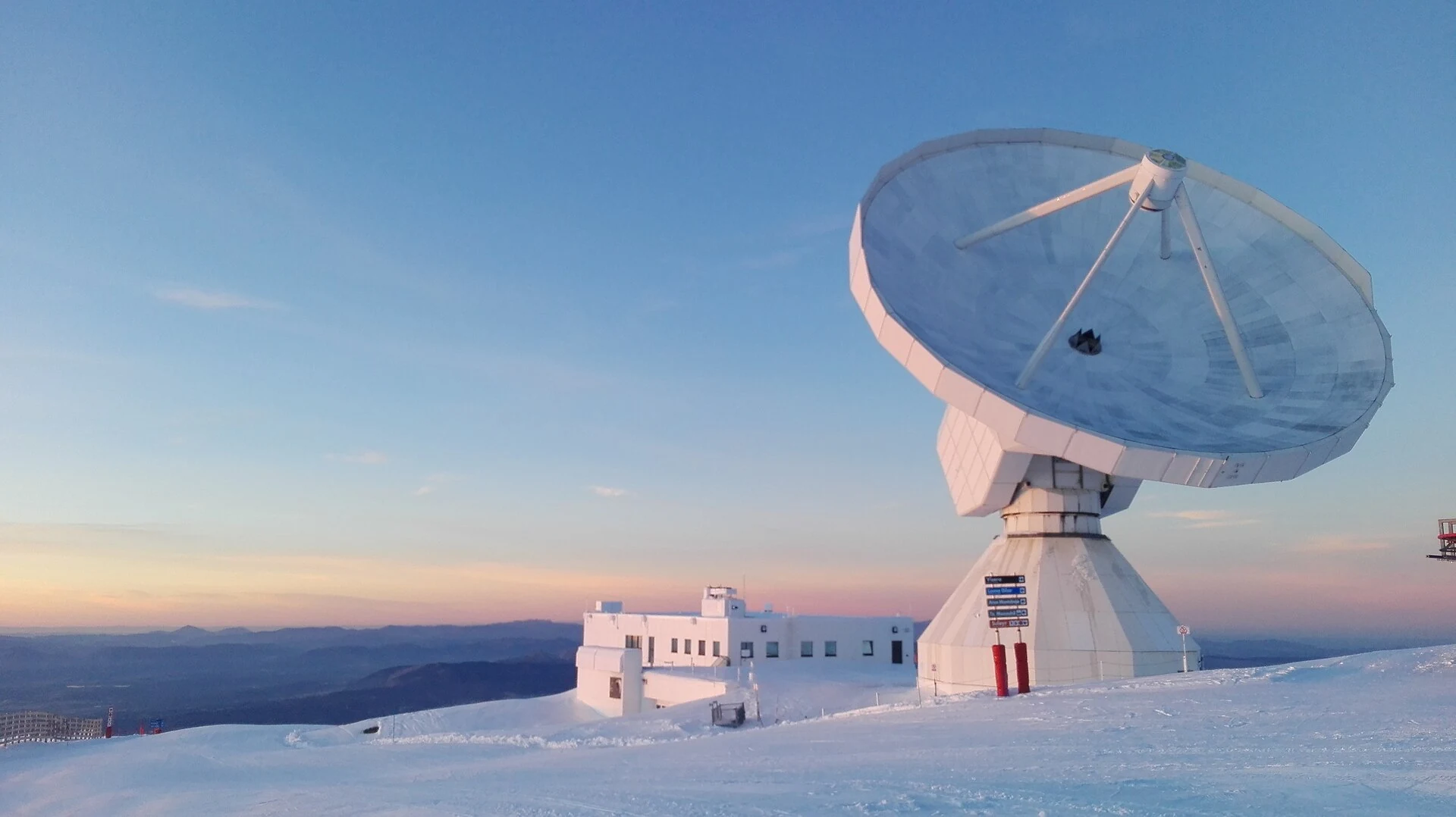 Astronomers Find a Four-Carbon Sugar in Deep Space